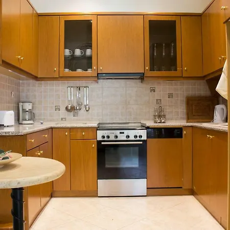 Apartment Physis Estate *